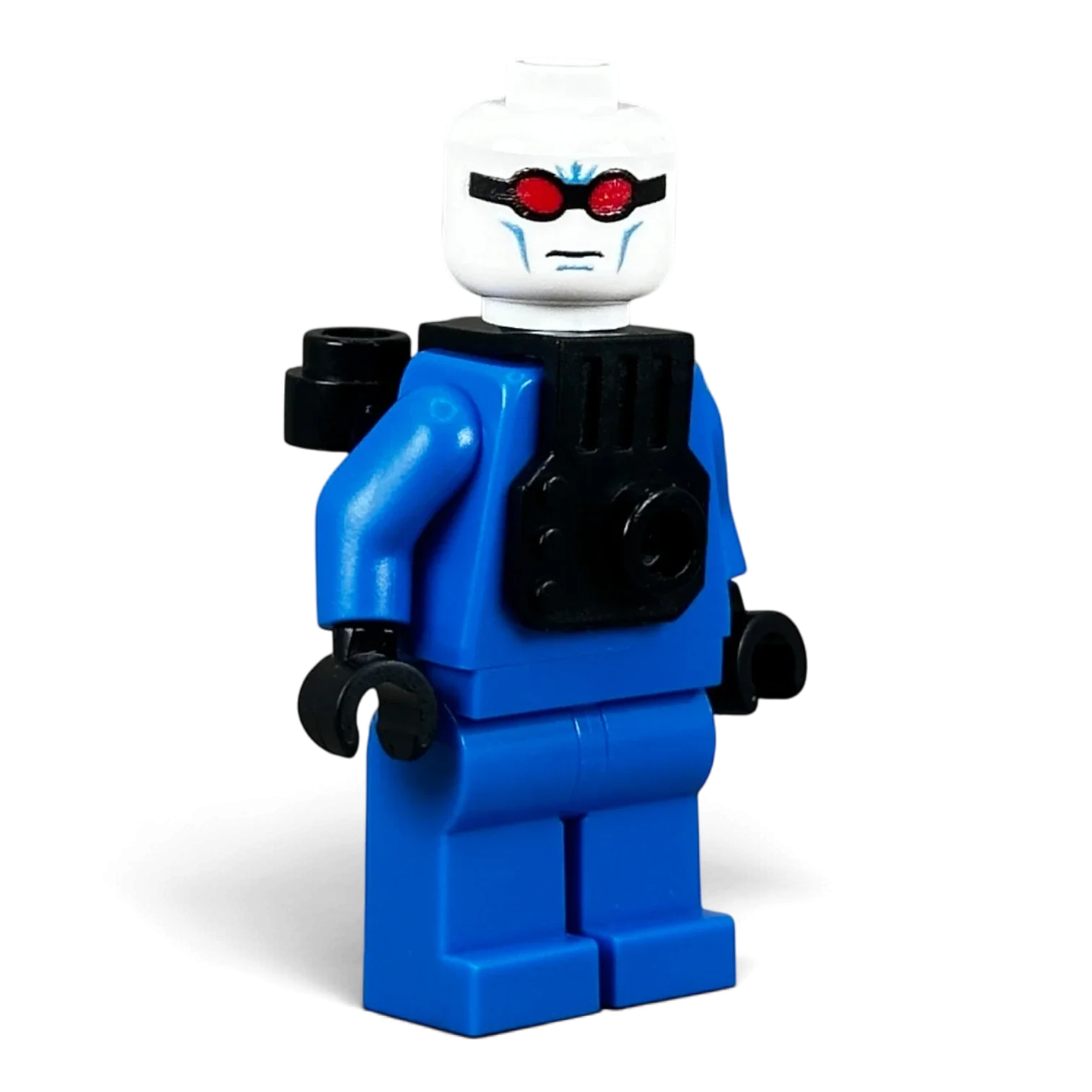 MW Minifigs Mr. Freeze 2006 custom minifigure made with genuine LEGO parts, featuring blue suit and printed head