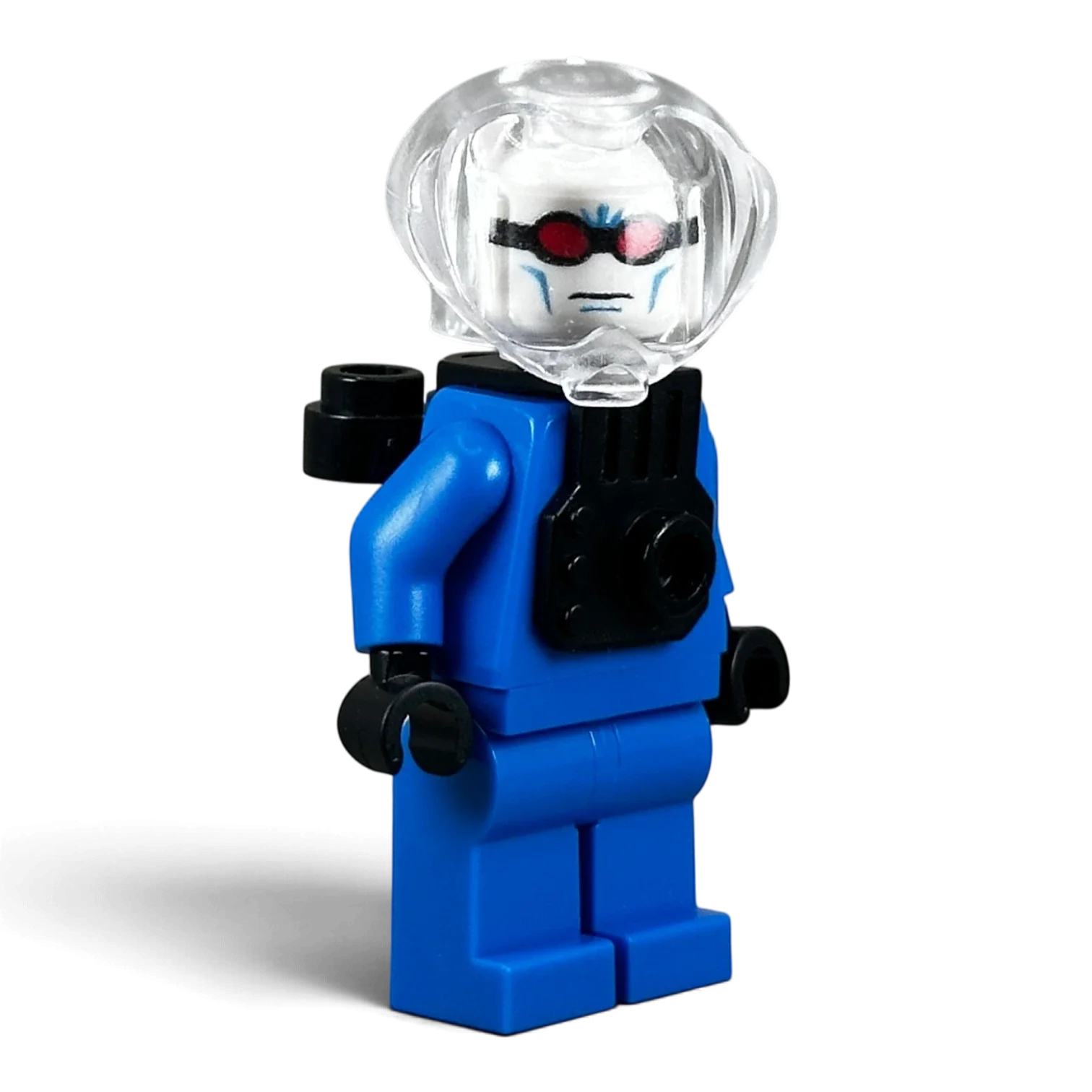 MW Minifigs Mr. Freeze 2006 custom LEGO minifigure with blue suit, printed head, and clear fish bowl helmet accessory